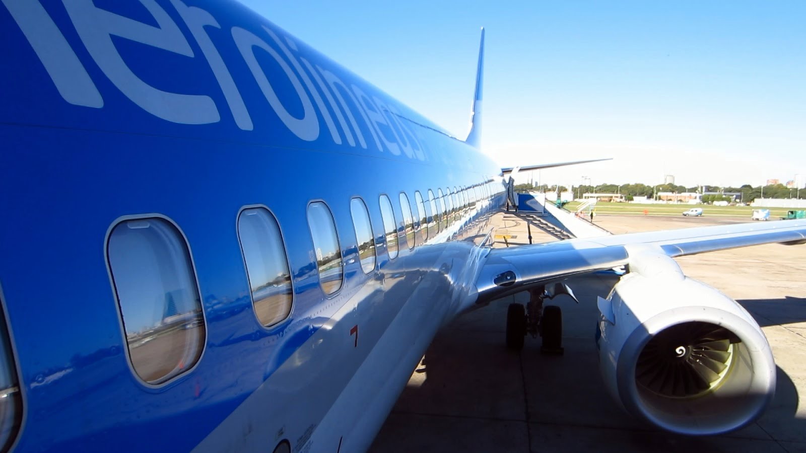 Coronavirus: Aerolíneas Argentinas hará un vuelo a China en busca de  insumos médicos - SOL 91.5
